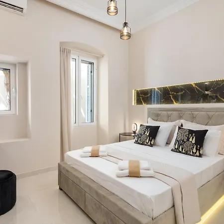 Modern-vintage Old Town Apartment Corfu (city)